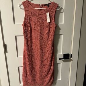 Elegant Lace Sleeveless Dress in Coral